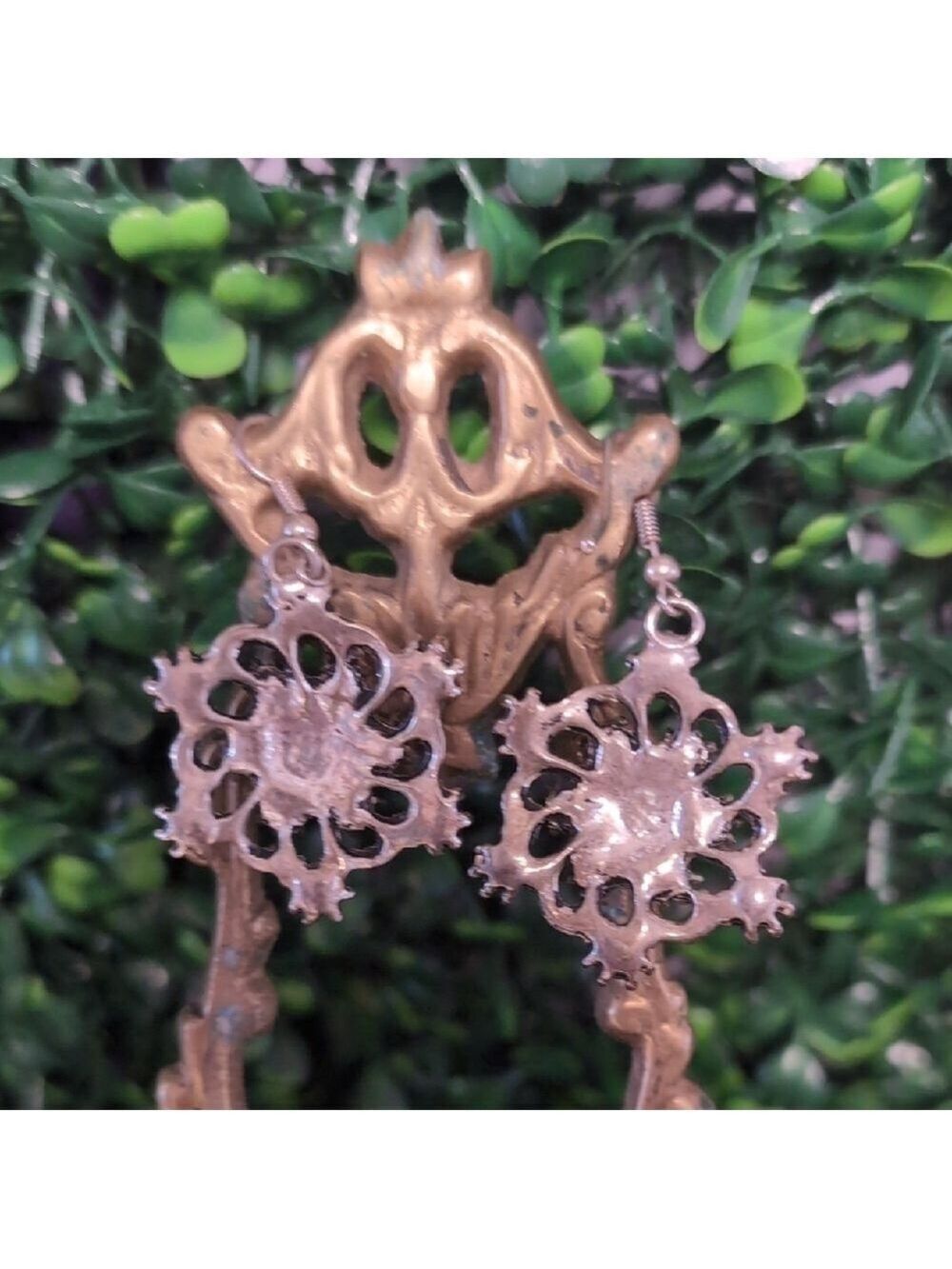 Elegant Snowflakel Crystal Earrings - Picture 3 of 5